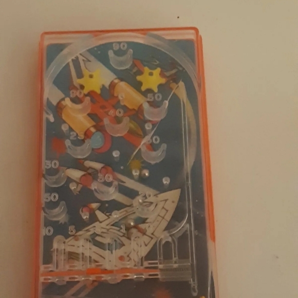 Vintage 1976 Mini-mate Pinball and 1978 mini mate Roller ball, orange on Pink - Picture 6 of 9